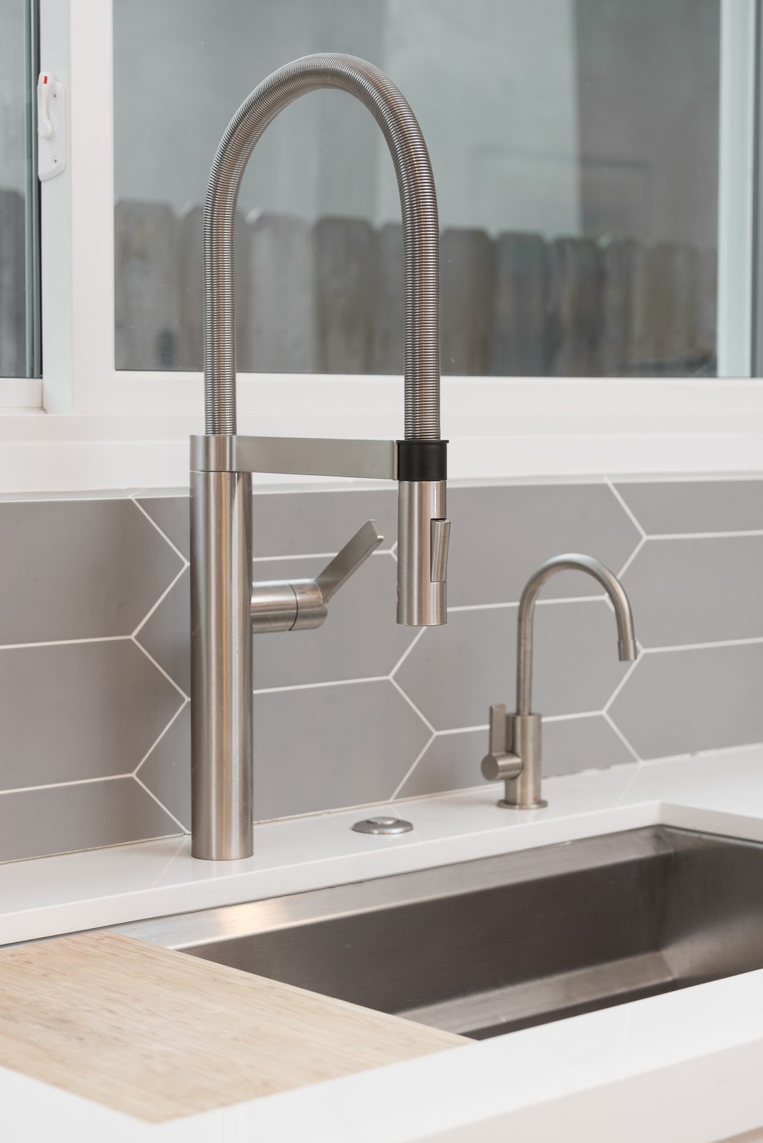 Undermount sink and faucet detail